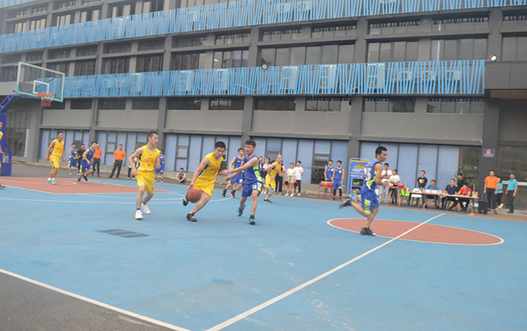 �h(hu��n)�y(c��)��